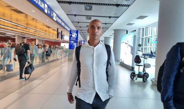 Joao Mario, İstanbul'a geldi