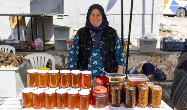 Kadınlar, 'Kırsal Mahalle Buluşmaları'nda bir araya geldi