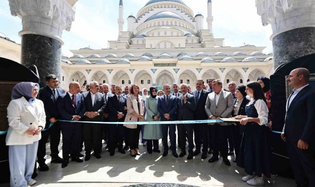 Kadınların el emekleri Şahinbey Millet Camii ve Külliyesi'nde sergilendi