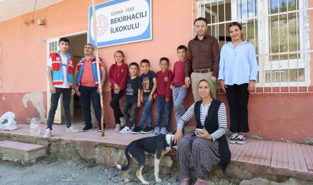 Kaymakam köylünün ayağına berberi götürdü