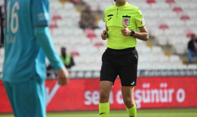 Kayserispor - Eyüpspor maçını Ömer Tolga Güldibi yönetecek