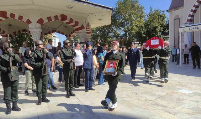 Kıbrıs gazisi askeri törenle uğurlandı
