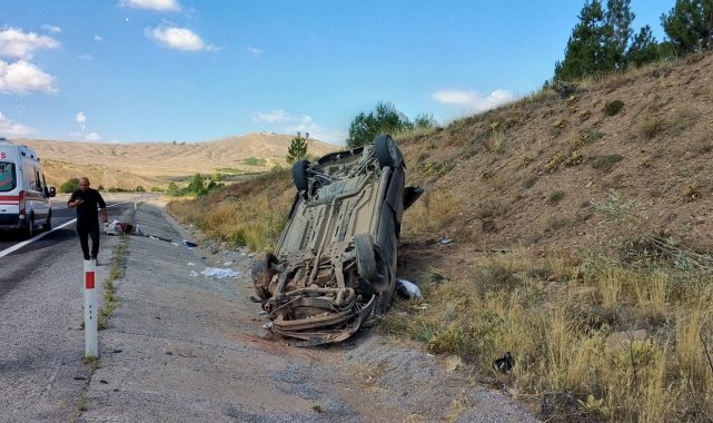 Kontrolden çıkan hafif ticari araç takla attı: 2'si çocuk 4 kişi yaralandı
