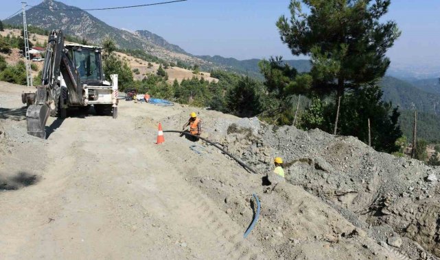 Köşürge'nin yeni içmesuyu hattının imalatı sürüyor