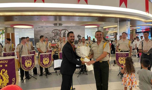 Malatya Park AVM'de Zafer coşkusu