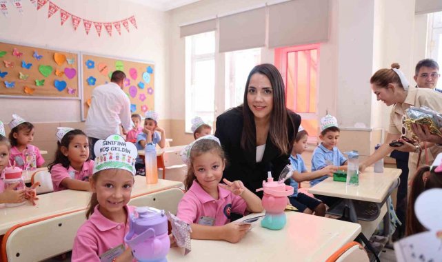 Marmaris'te okullar törenle açıldı