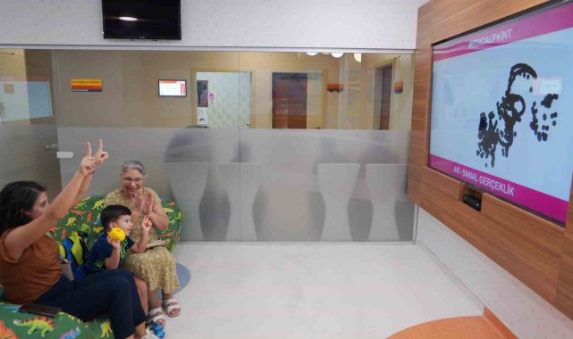 Medical Point'te çocuklar hem eğleniyor hem öğreniyor hem de tedavi oluyor