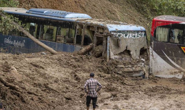 Nepal'de sel ve toprak kaymasında can kaybı 193'e yükseldi