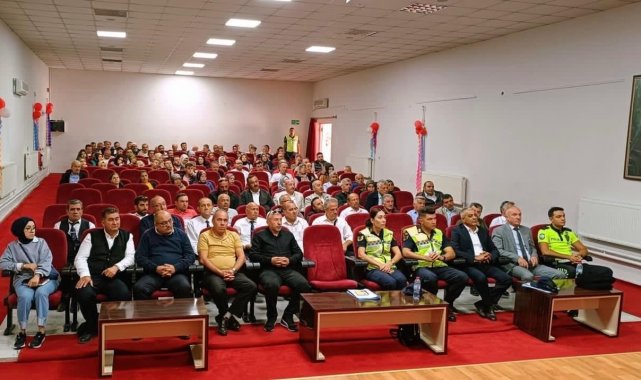 Okul yolunda güvenlik için sürücü ve rehber personele eğitim verildi