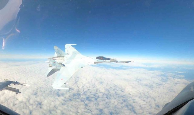 Rus ve ABD savaş uçakları arasında havada tehlikeli yakınlaşma