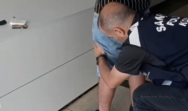 Samsun'da kopya düzeneğiyle ehliyet sınavına giren 3 kişi suçüstü yakalandı