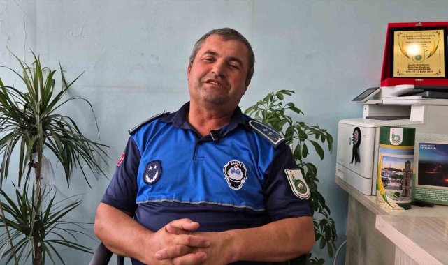 Sanatçı Derya Uluğ'un sahnesine çıkan zabıta: İçim kaynadı, kurtlarımı döktüm