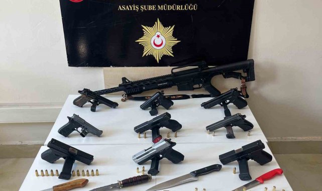 Sivas'ta çok sayıda silah ele geçirildi