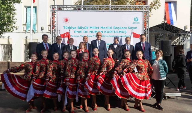 TBMM Başkanı Kurtulmuş, Moskova Yunus Emre Enstitüsü'nü ziyaret etti