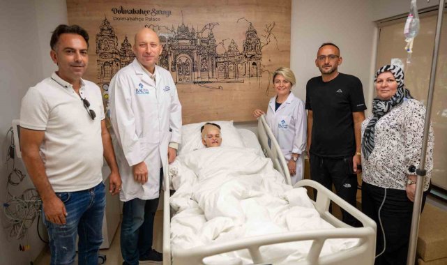 Türkiye'de gelişen dental turizmi, Kosovalı Derviş'i akran zorbalığından kurtaracak