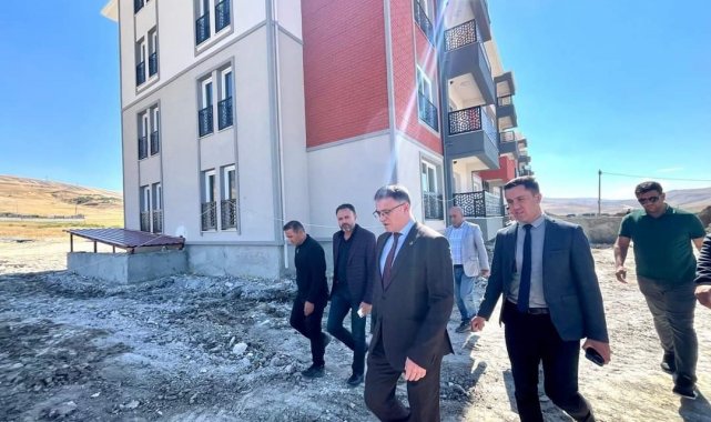 Van'da ihtiyaç sahibi 51 kadın için yapılan konutlar tamamlanıyor
