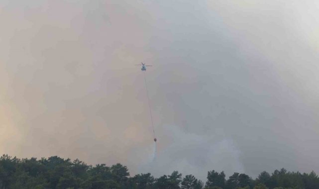 Yangına 9 helikopter, 6 uçak müdahale ediyor