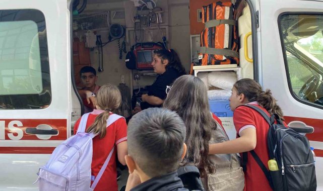 17 öğrenci gıda zehirlenmesi şüphesi ile hastaneye kaldırıldı