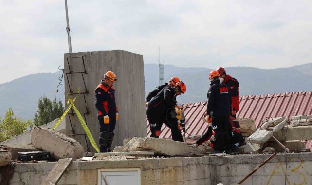 Afyonkarahisar'da gerçeği aratmayan tatbikat