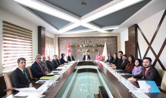 Ağrı'da "Okulum Beni Bekler" projesiyle eğitime devam eden öğrenci sayısı artıyor