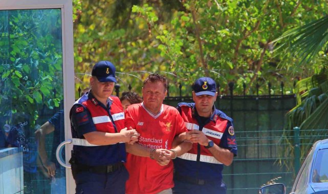 Antalya'da anne ve oğlunun öldürüldüğü çifte cinayette kan donduran detaylar ortaya çıktı