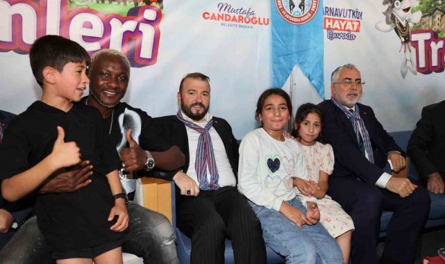 Arnavutköy'de Karadeniz rüzgarı esti: Trabzon Tanıtım Günleri'nde renkli görüntüler oluştu