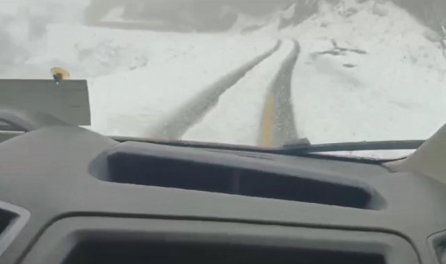 Artvin'de Macahel Geçidi kar nedeniyle ulaşıma kapandı