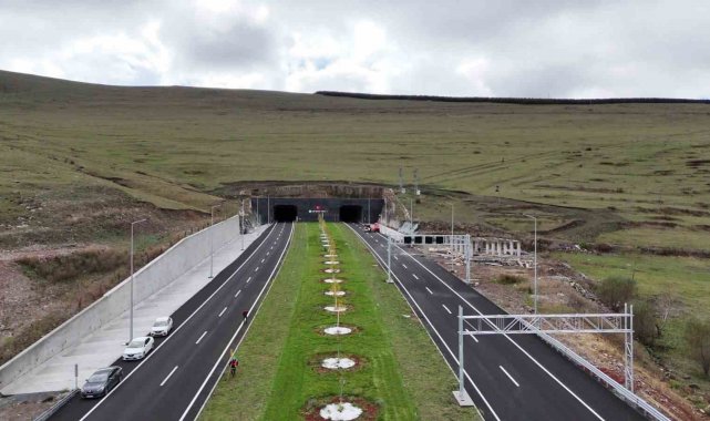 Aşık Şenlik Tüneli ve Çıldır-Aktaş bağlantı yolu açılıyor