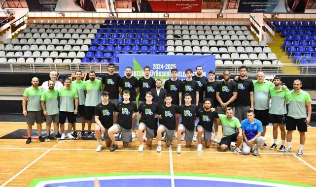 Balıkesirli sporseverlere hafta sonu basketbol ve voleybol ziyafeti