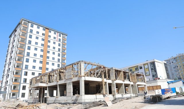 Başkan Çolakbayrakdar: "Dönüşümle gecekondular tarih oluyor, modern yaşam alanları inşa ediyoruz"