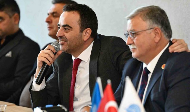 Başkan Özlü'den muhtarlara övgü