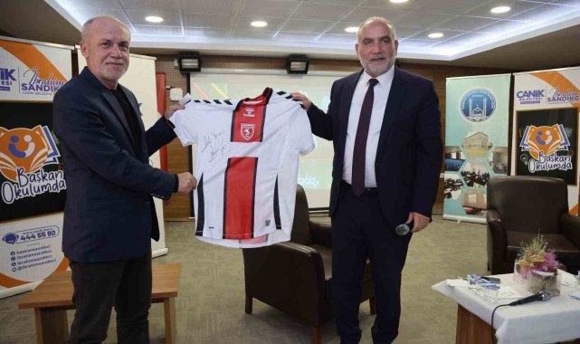 Başkan Sandıkçı: "Eğitim projelerine öğrencilerin istekleri doğrultusunda yön veriyoruz"