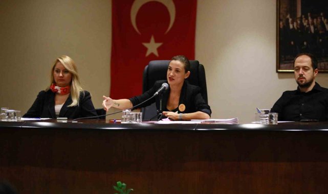 Başkan Sengel'den AK Parti sıralarına: "Haydi yürüyün beraber gidelim"