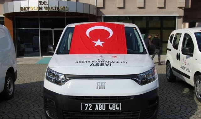 Beşiri'de özel donanımlı araçlarla 175 kişiye evinde sıcak yemek veriliyor