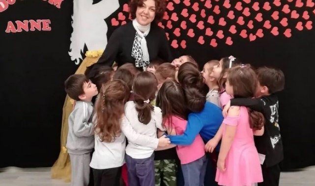 Bilecik'in sevilen 'Müdür Teyzesi' emekli oldu
