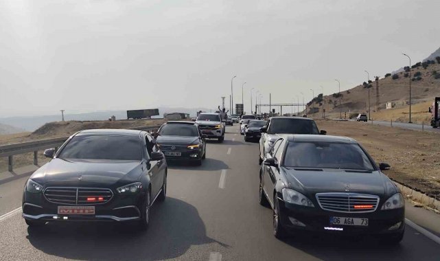 Binlerce Şırnaklı MHP'nin il binası açılışına katıldı