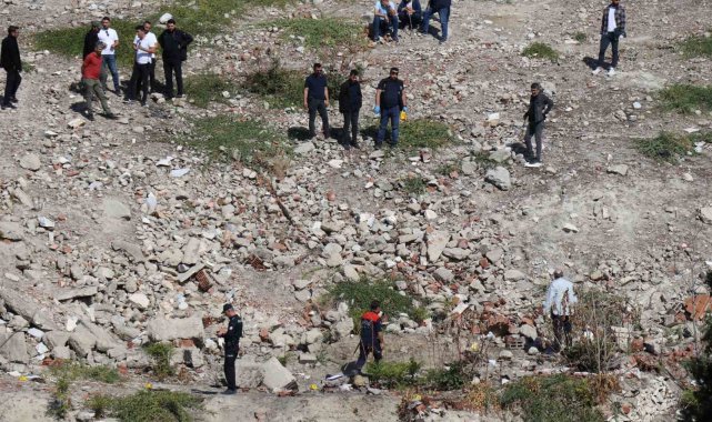 Boş arazide insan kemikleri bulundu