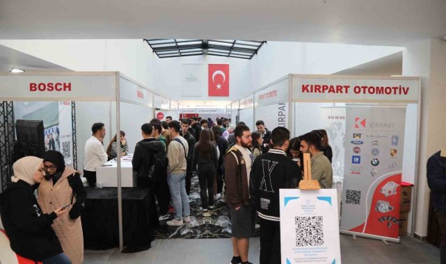 BTÜKAF bine yakın öğrenciye iş ve staj kapısı açtı