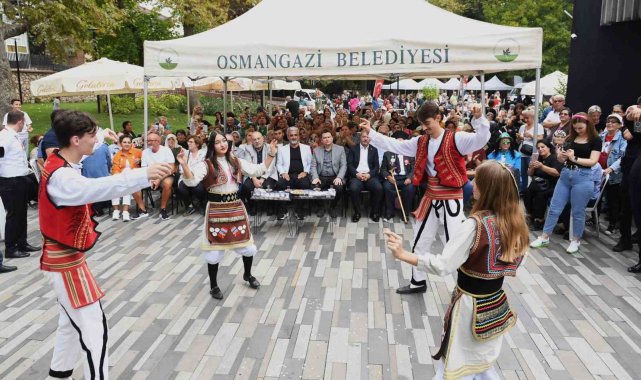 Bu şenlikte 7'den 70'e herkes çok mutlu