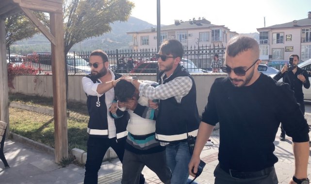 Burdur'da yaşlı adamı öldürüp karısını yaralayan zanlı 3. kez hakim karşısında