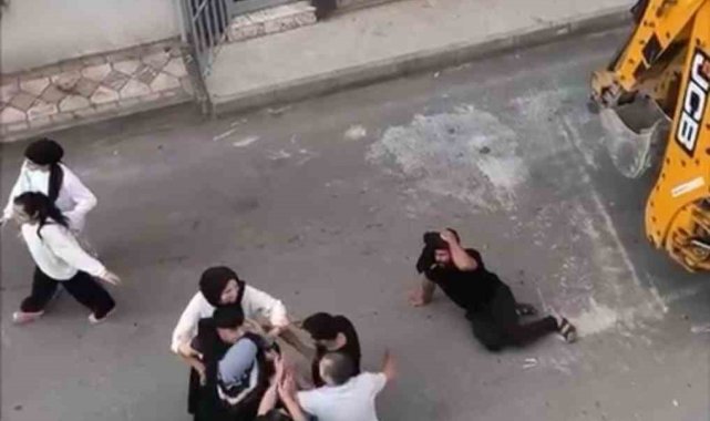 Bursa'da kürekli yumruklu kavga kamerada