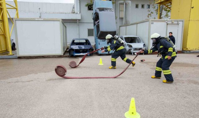 Büyükşehir'den fabrika itfaiyecilerine özel eğitim