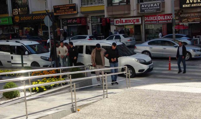 Çorum'daki kurşunlama ve yaralama olayının zanlıları adliyeye sevk edildi