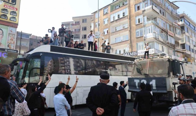 Diyarbakır'da terör propagandası yapan 6 kişi gözaltına alındı