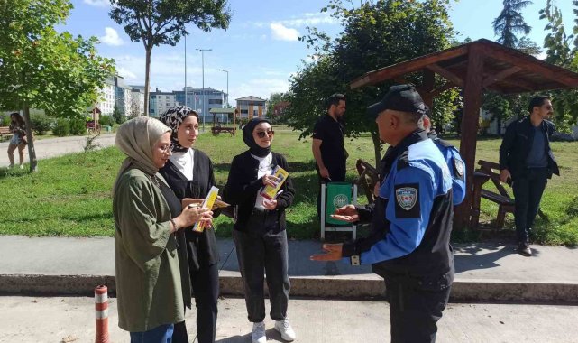 Emniyet öğrencileri bilinçlendiriyor