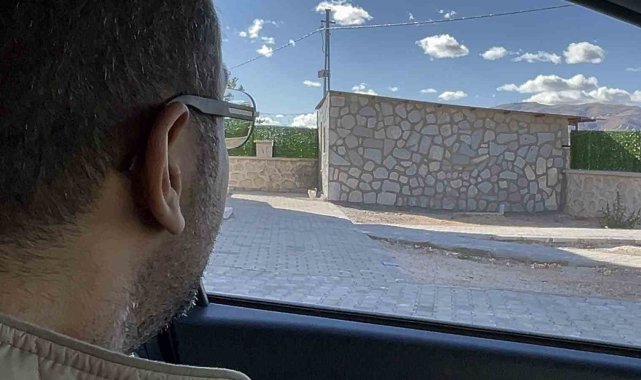 Engelli kedinin bakımı için 60 kilometre yol gidiyor