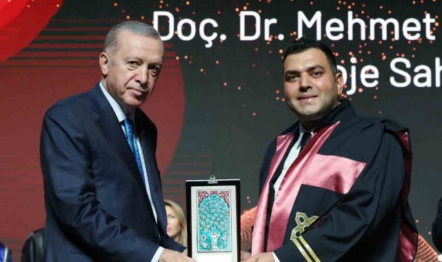ERÜ'ye Cumhurbaşkanı Recep Tayyip Erdoğan'dan ödül