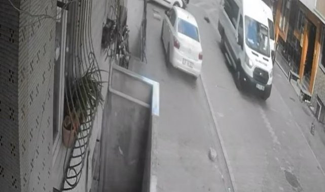 Esenyurt'ta minibüs sürücüsü küçük çocuğu ezdi