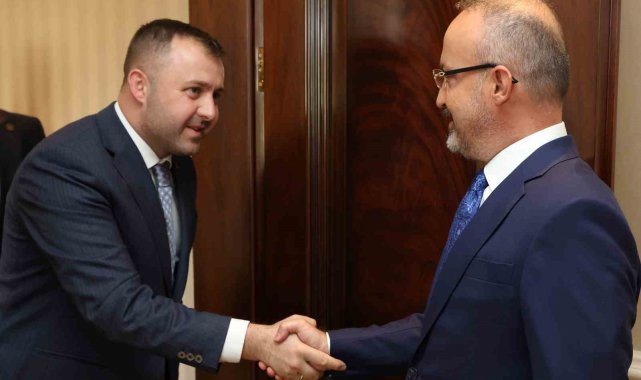 Ezine Belediye Başkanı Yüksel'den Bakan Yardımcısı Turan'a ziyaret