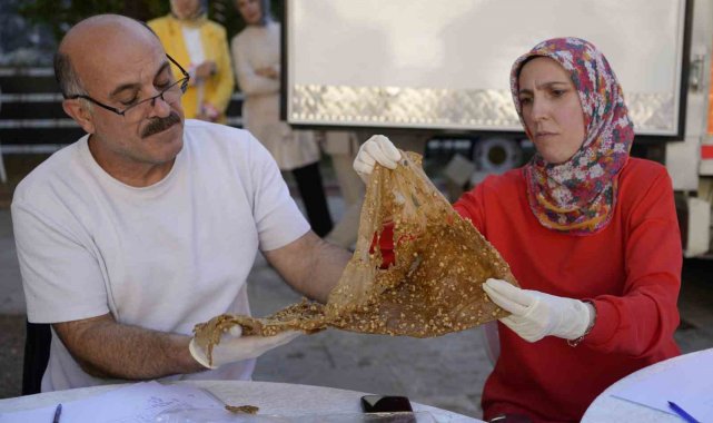 Gümüşhane'nin yöresel lezzetleri jürinin karşısında kıyasıya yarıştı